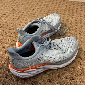 Hoka Clifton 8’s.